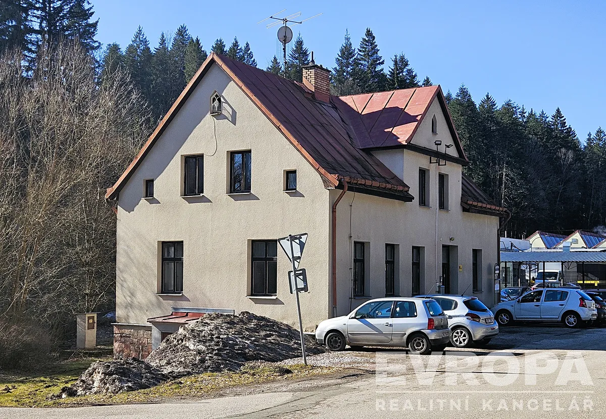 Prodej komerční nemovitosti 287 m²
